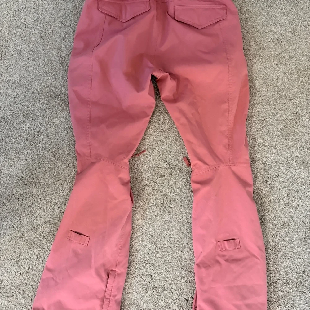 Like New! Burton Pink Ski/Snowboard Pants (Women’s Size Medium) - Picture 2 of 3